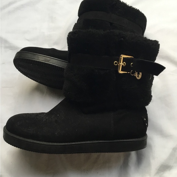 Guess Black Winter Boots with Gold Buckle - Picture 1 of 13